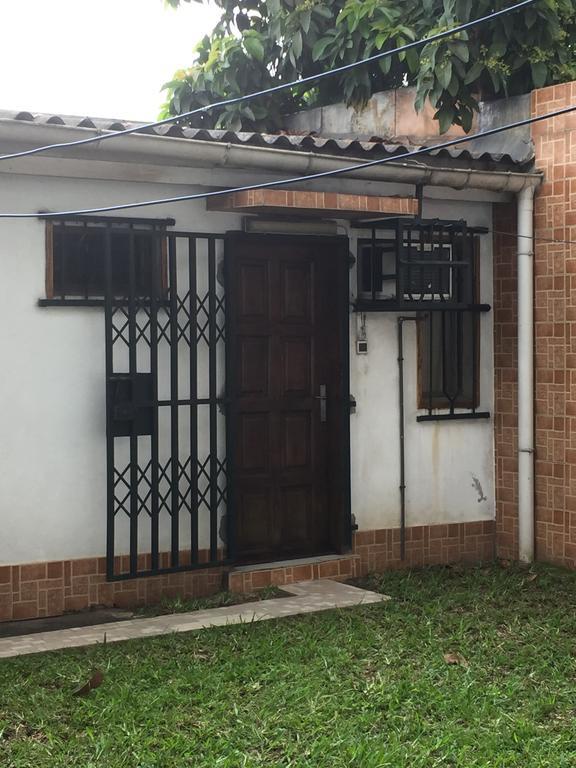 Villa Cb 阿比让 外观 照片